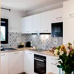 公寓 2-room Flat With Sea View In Du Bailli,