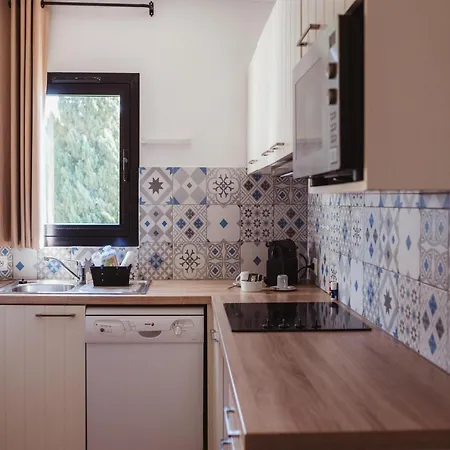2-room Flat With Sea View In Du Bailli, Lejlighed *