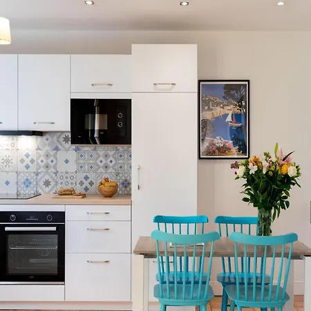 2-room Flat With Sea View In Du Bailli, 公寓 Le Rayol-Canadel-sur-Mer