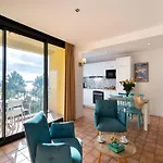 2-room Flat With Sea View In Du Bailli, Le Rayol-Canadel-sur-Mer